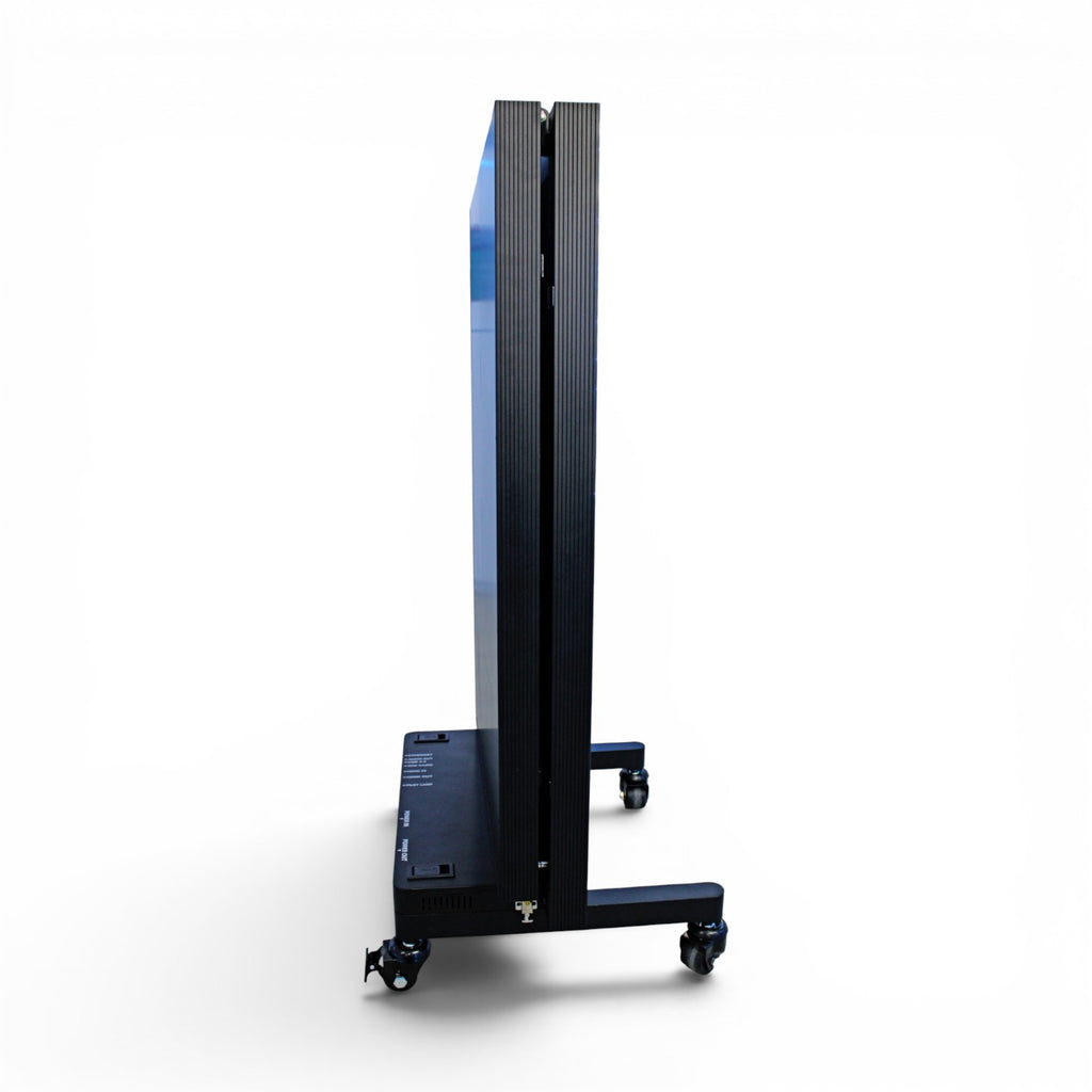 Póster LED Pitch 2.5 Plegable con Sistema de Fusión + GOB para Interiores